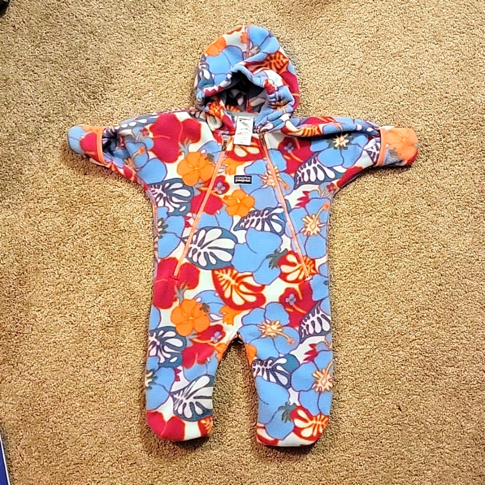 Patagonia baby winter onesie. 6m floral design